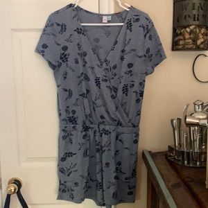 Comfy cute jumper with front pockets